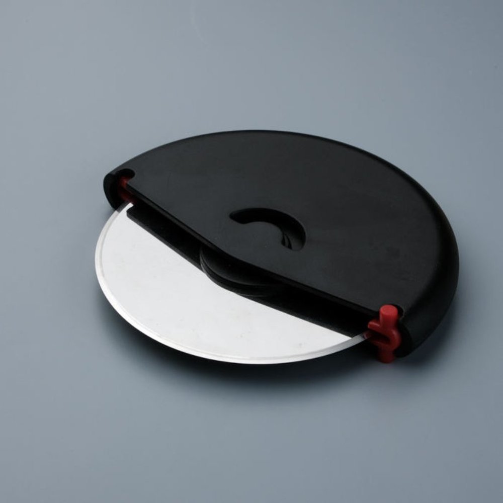 Pizza Slicer with Protective Blade Guard and Ergonomic Handle